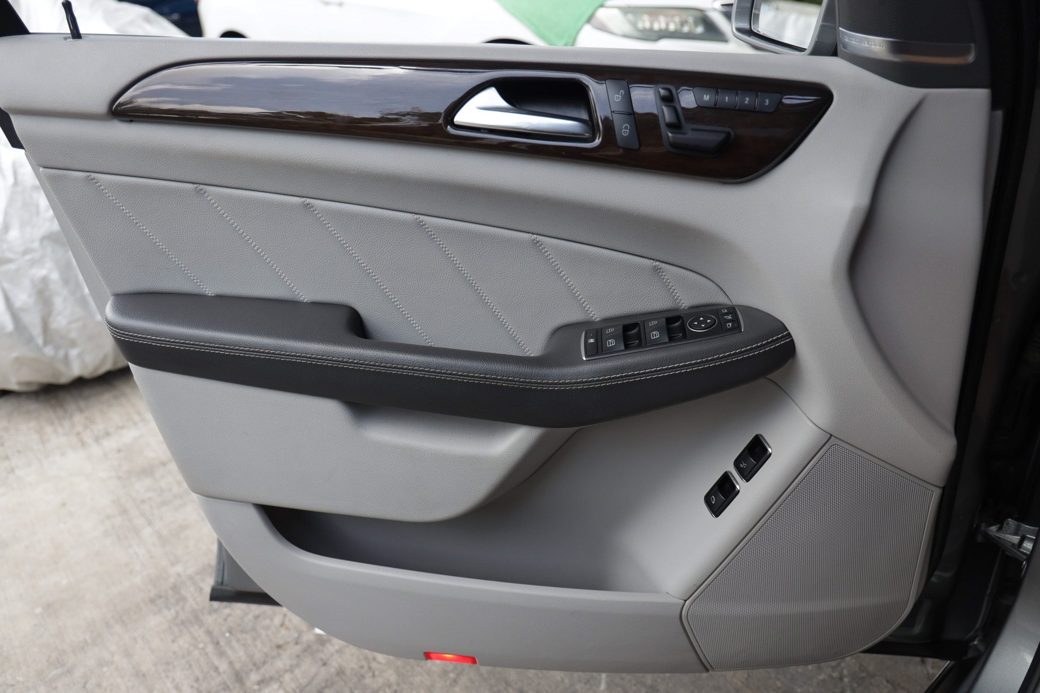 Used 2015 Mercedes-Benz GL 450 4MATIC image 49