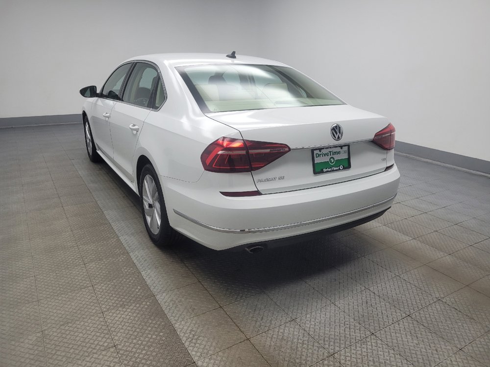 Used 2018 Volkswagen Passat 2.0T SE FWD image 5