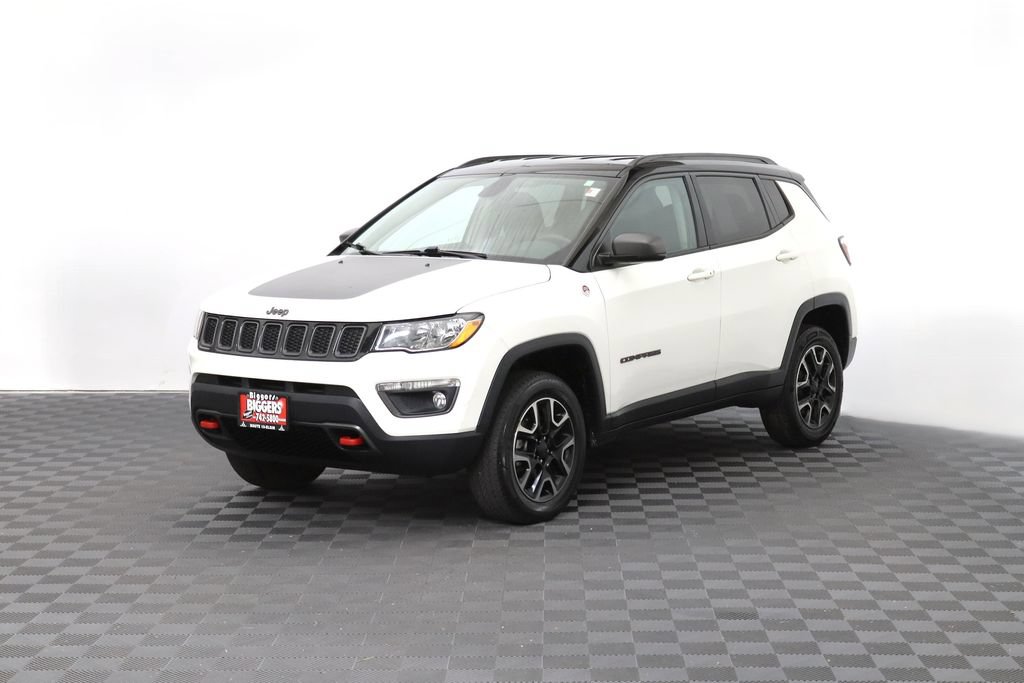 Used 2019 Jeep Compass Trailhawk AWD/4WD image 3
