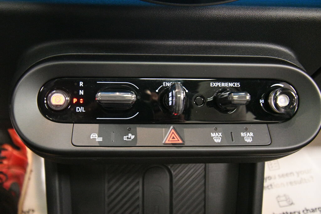 Used 2025 MINI Cooper S FWD image 16