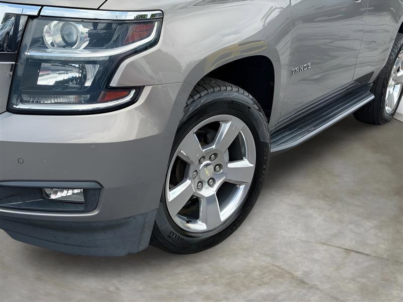 Used 2018 Chevrolet Tahoe LT w/ Luxury Package RWD image 4