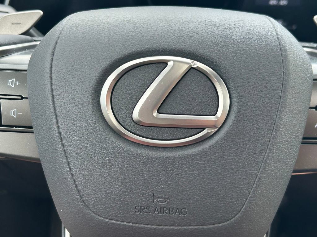 Used 2025 Lexus RX 350 w/ Accessory Package (P3) AWD/4WD image 40
