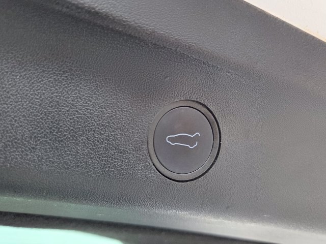 Used 2023 Tesla Model Y Long Range AWD/4WD image 18