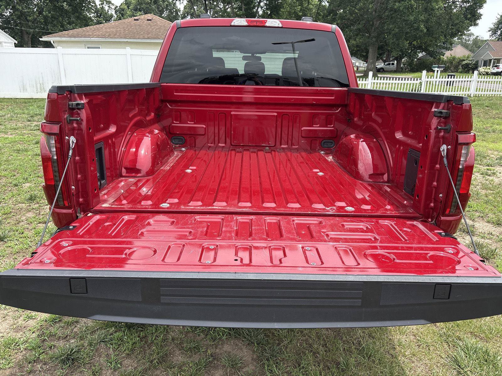 Used 2024 Ford F150 XLT w/ XLT Black Appearance Package AWD/4WD image 11