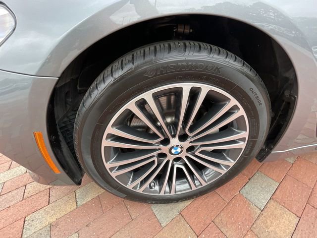 Used 2019 BMW 530i w/ Convenience Package RWD image 25