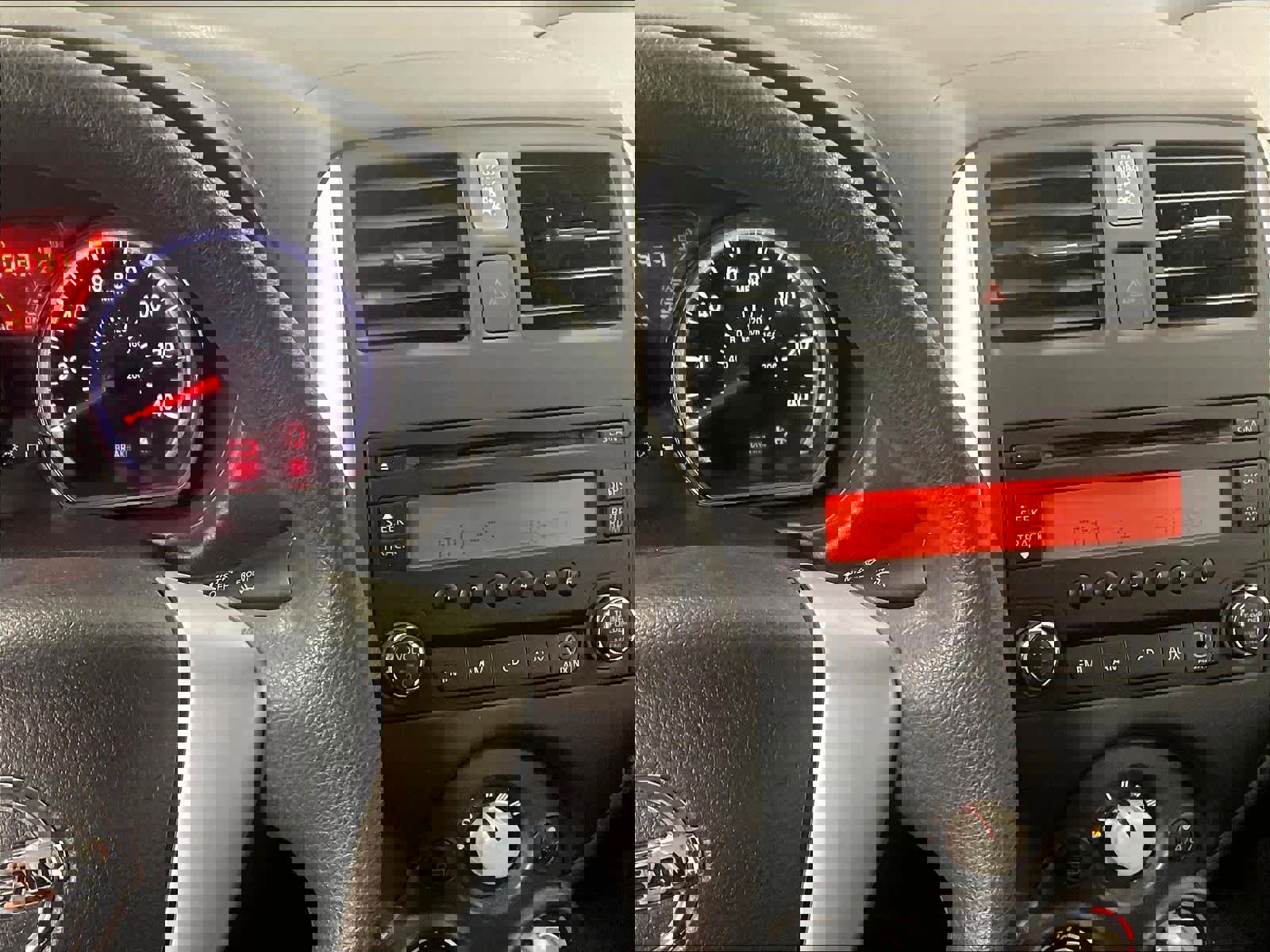 Used 2014 Nissan Versa Note S image 18