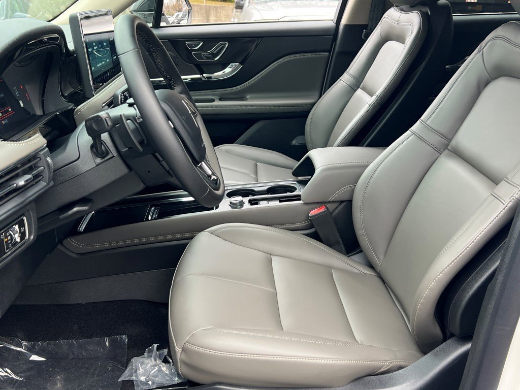 New 2026 Lincoln Corsair Premiere AWD/4WD image 15