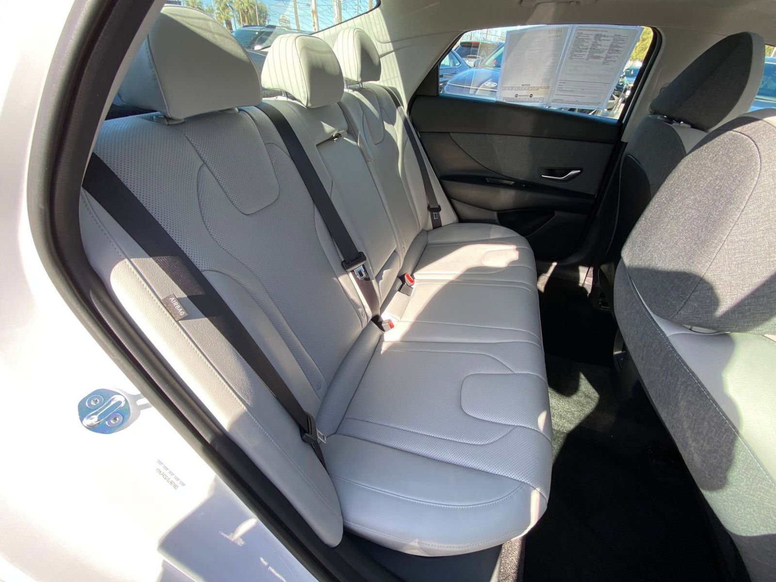Used 2025 Hyundai Elantra Limited FWD image 42