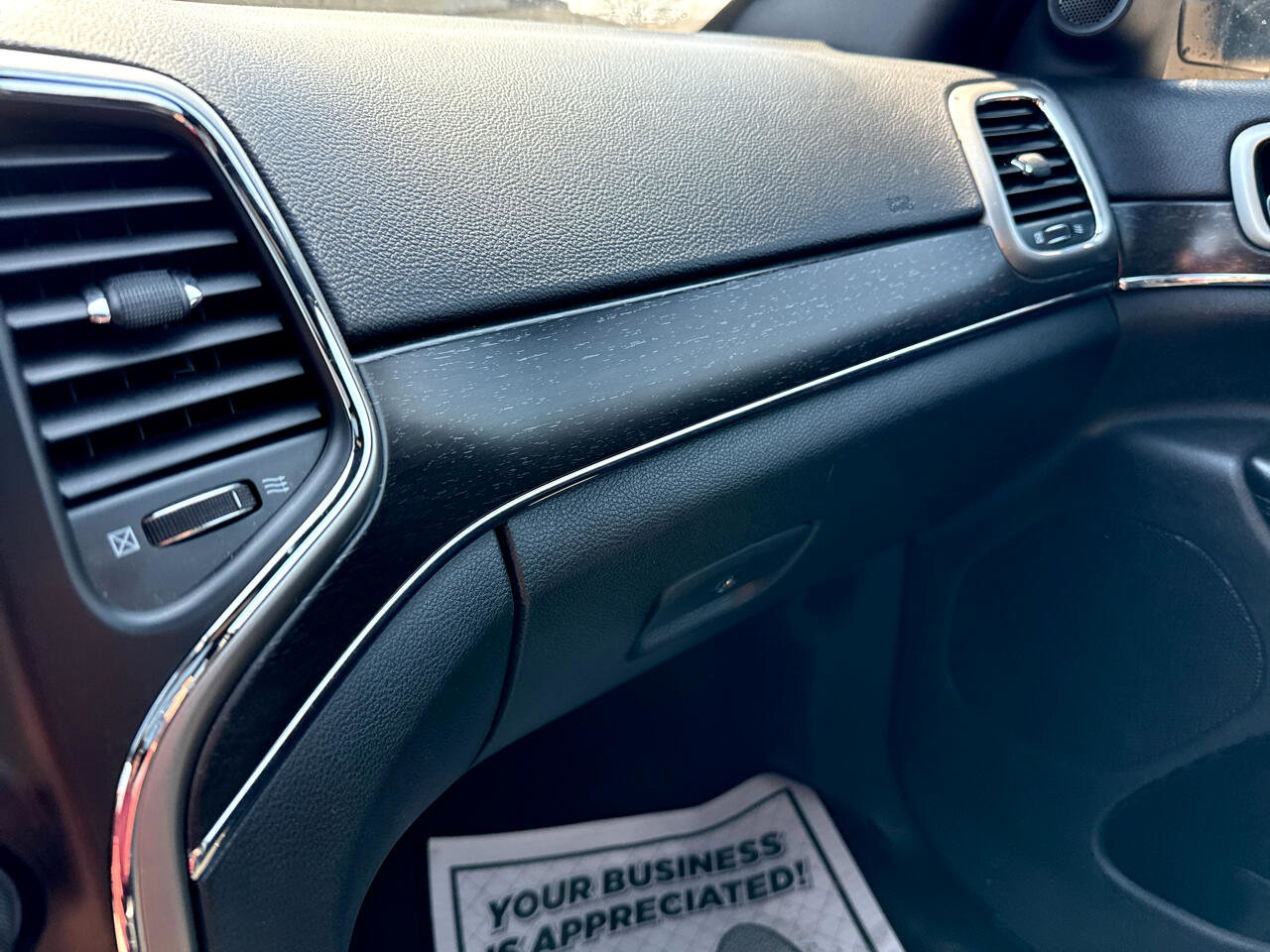 Used 2018 Jeep Grand Cherokee Limited w/ Luxury Group II image 18