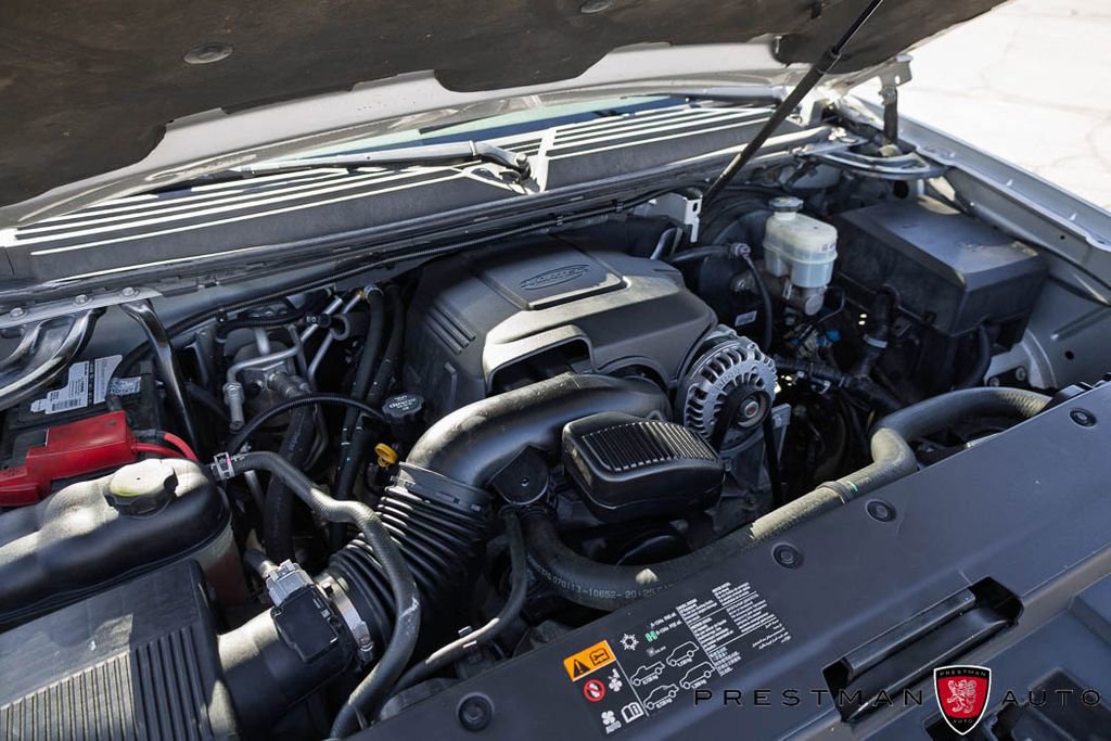 Used 2014 Chevrolet Suburban LTZ AWD/4WD image 41