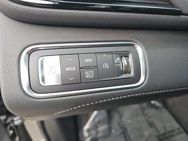 Used 2025 Buick Enclave Avenir w/ Super Cruise Package image 17