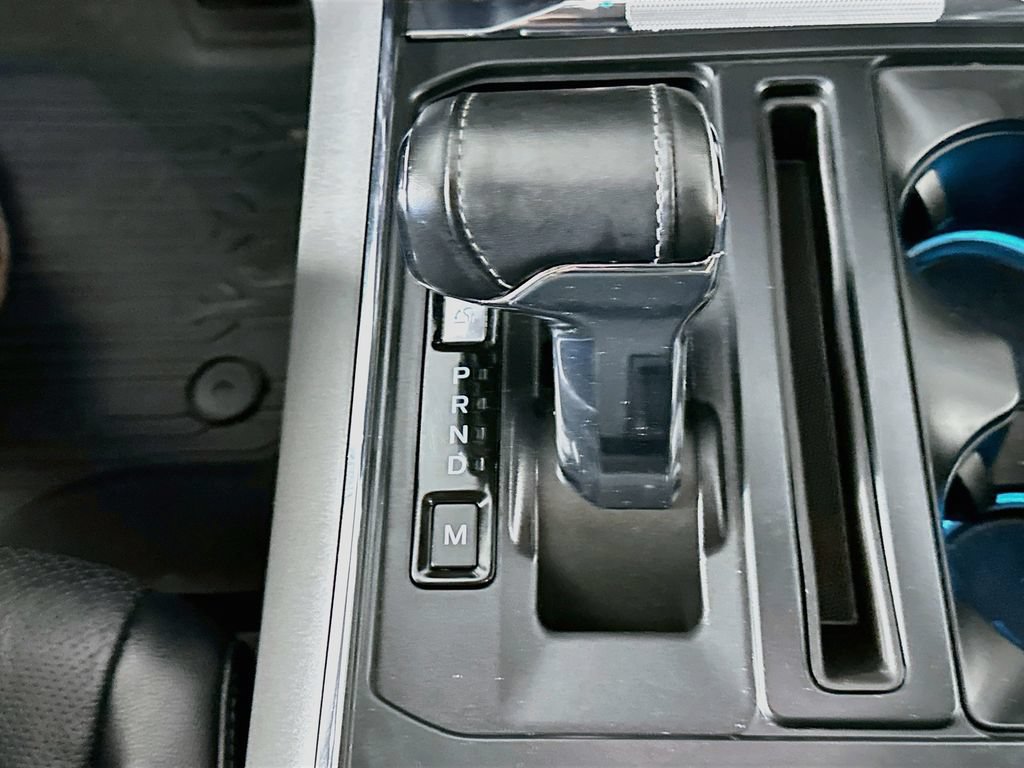 Used 2021 Ford F150 Lariat w/ Equipment Group 502A High AWD/4WD image 16