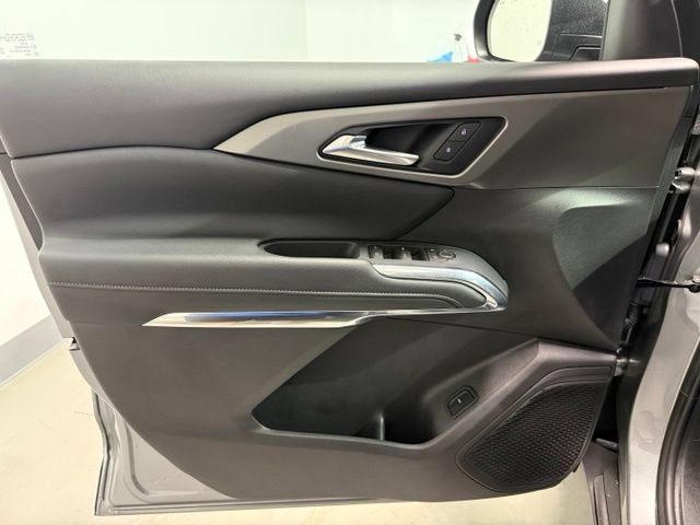 Certified 2026 Chevrolet Traverse LT FWD image 8