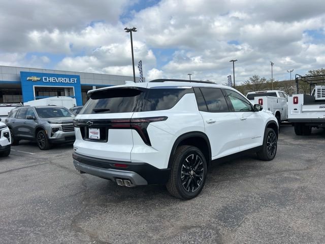 New 2026 Chevrolet Traverse LT w/ Sun and Wheel Package image 3