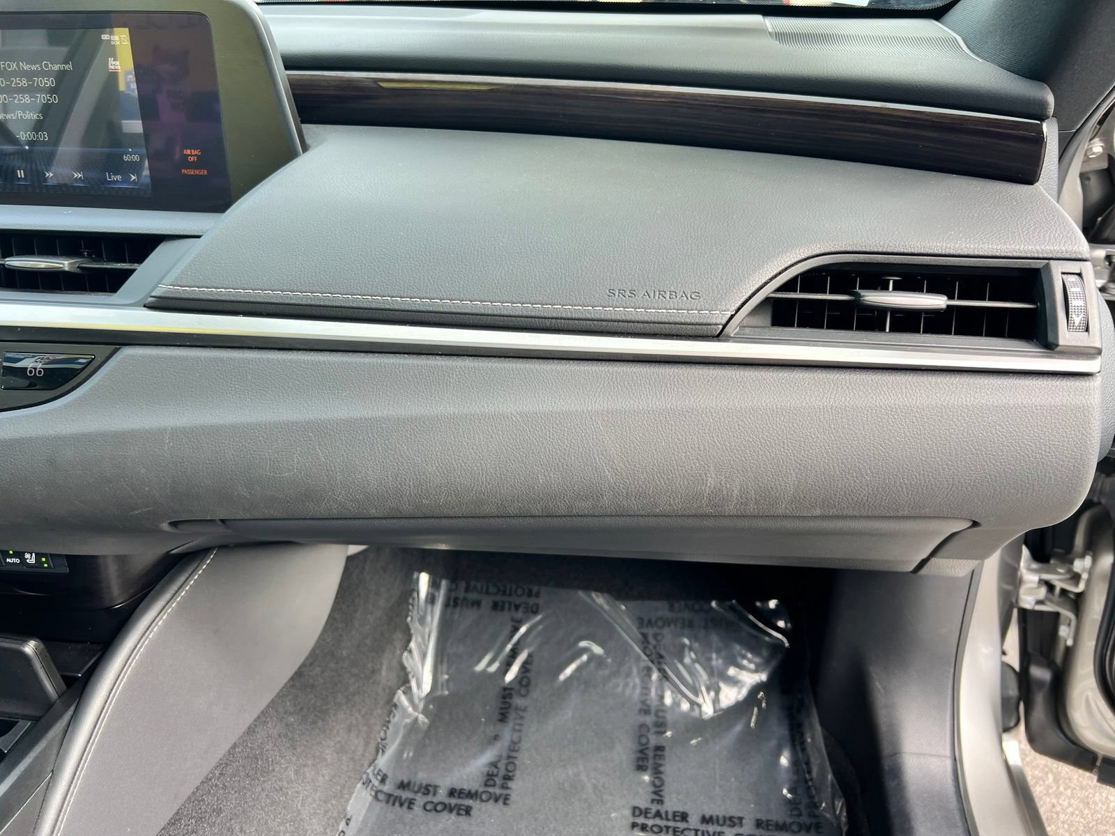 Used 2020 Lexus ES 300h w/ Premium Package FWD image 87