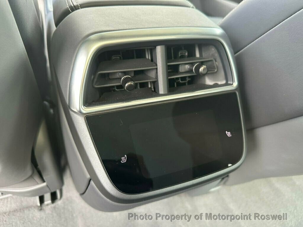 Used 2024 Lucid Air Grand Touring image 21