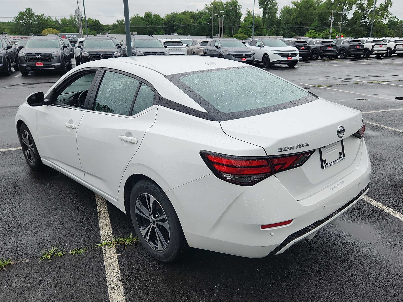 Used 2023 Nissan Sentra SV w/ All-Weather Package FWD image 6