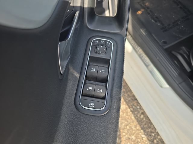 Used 2025 Mercedes-Benz CLA 250 image 13