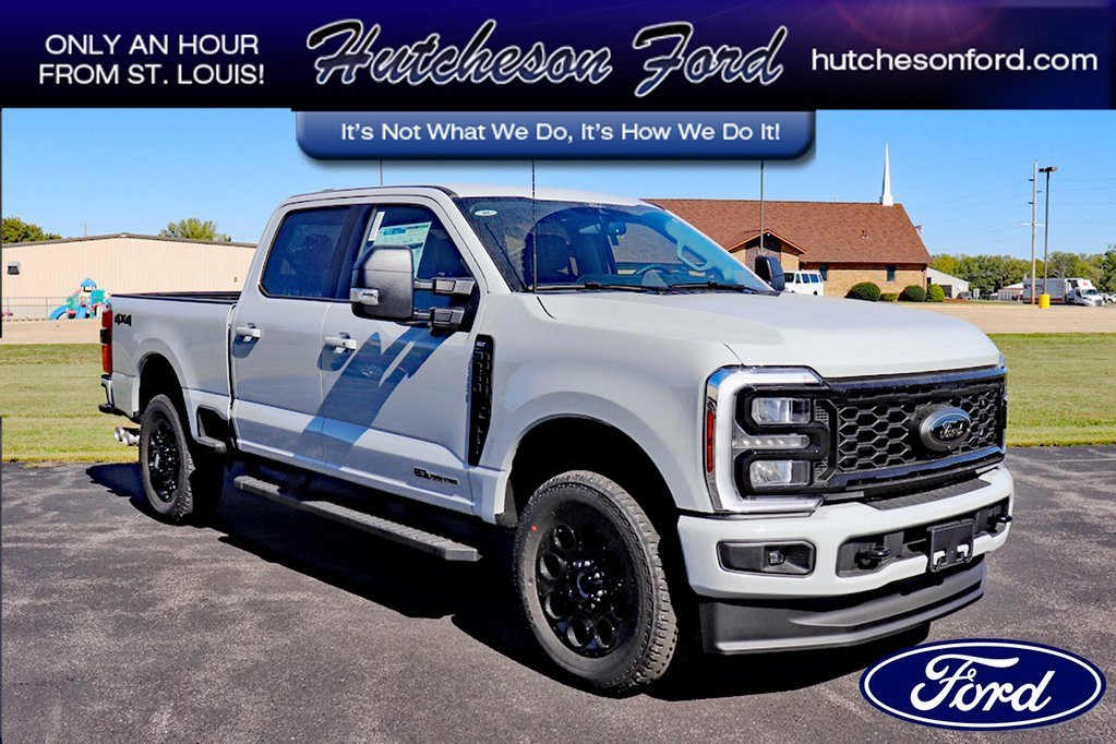 New 2026 Ford F250 4x4 Crew Cab Super Duty image 1