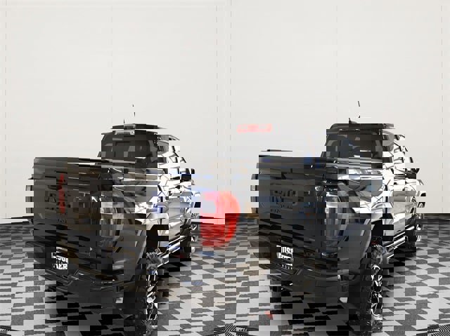 Used 2024 GMC Canyon AT4X image 4