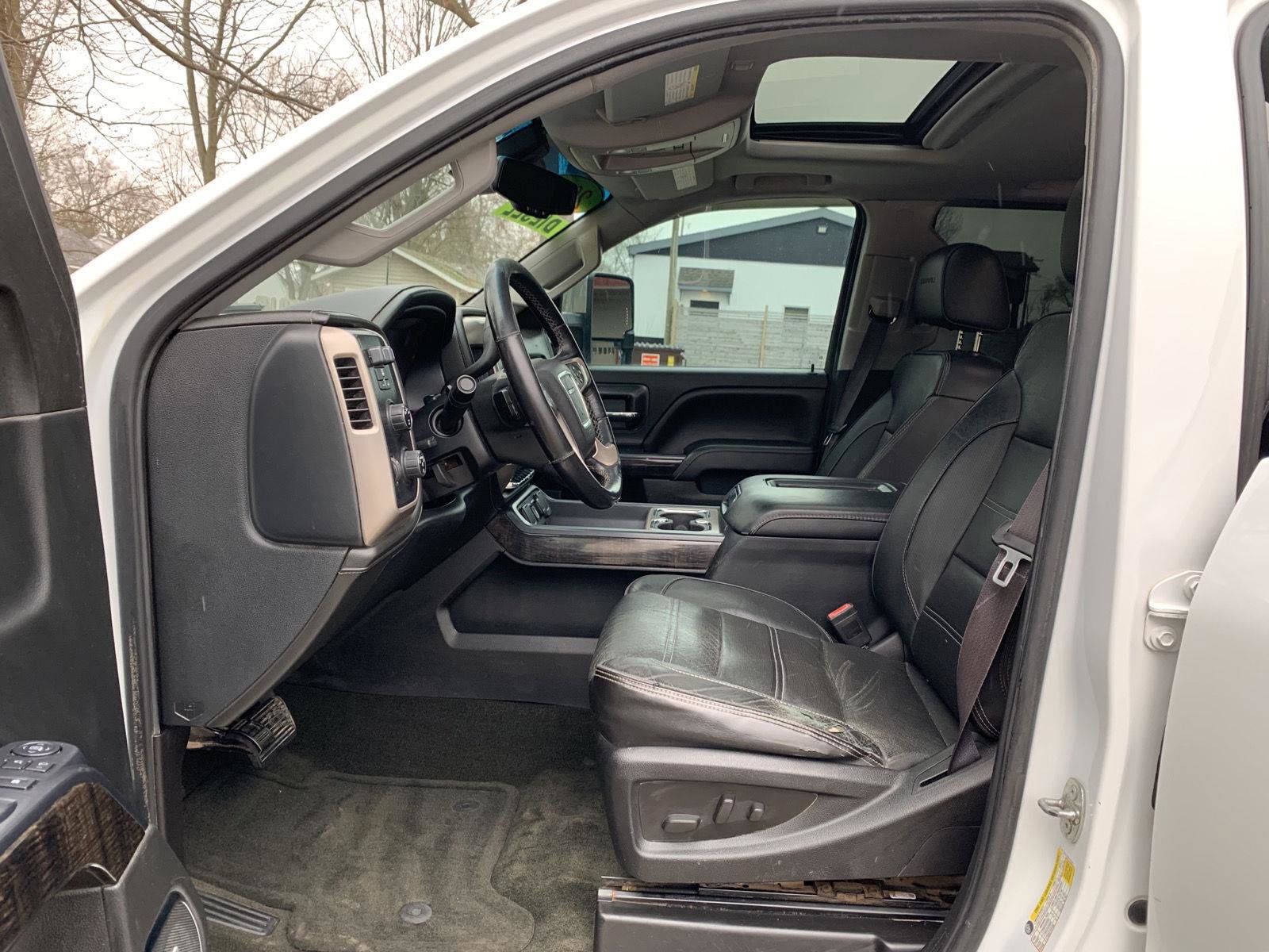 Used 2016 GMC Sierra 2500 Denali w/ Duramax Plus Package image 12