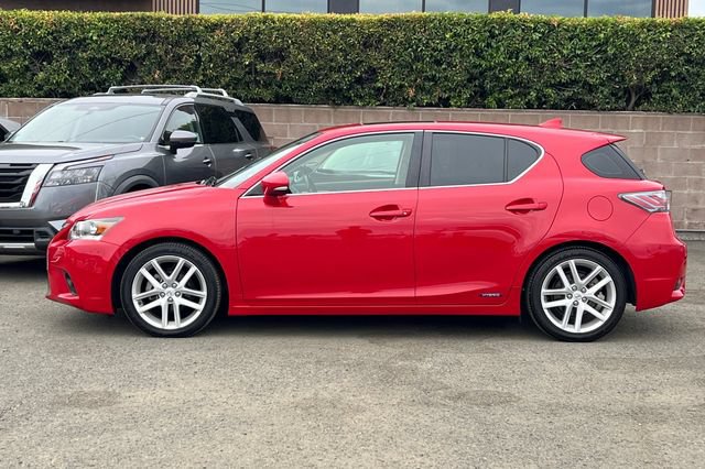 Used 2017 Lexus CT 200h FWD image 9