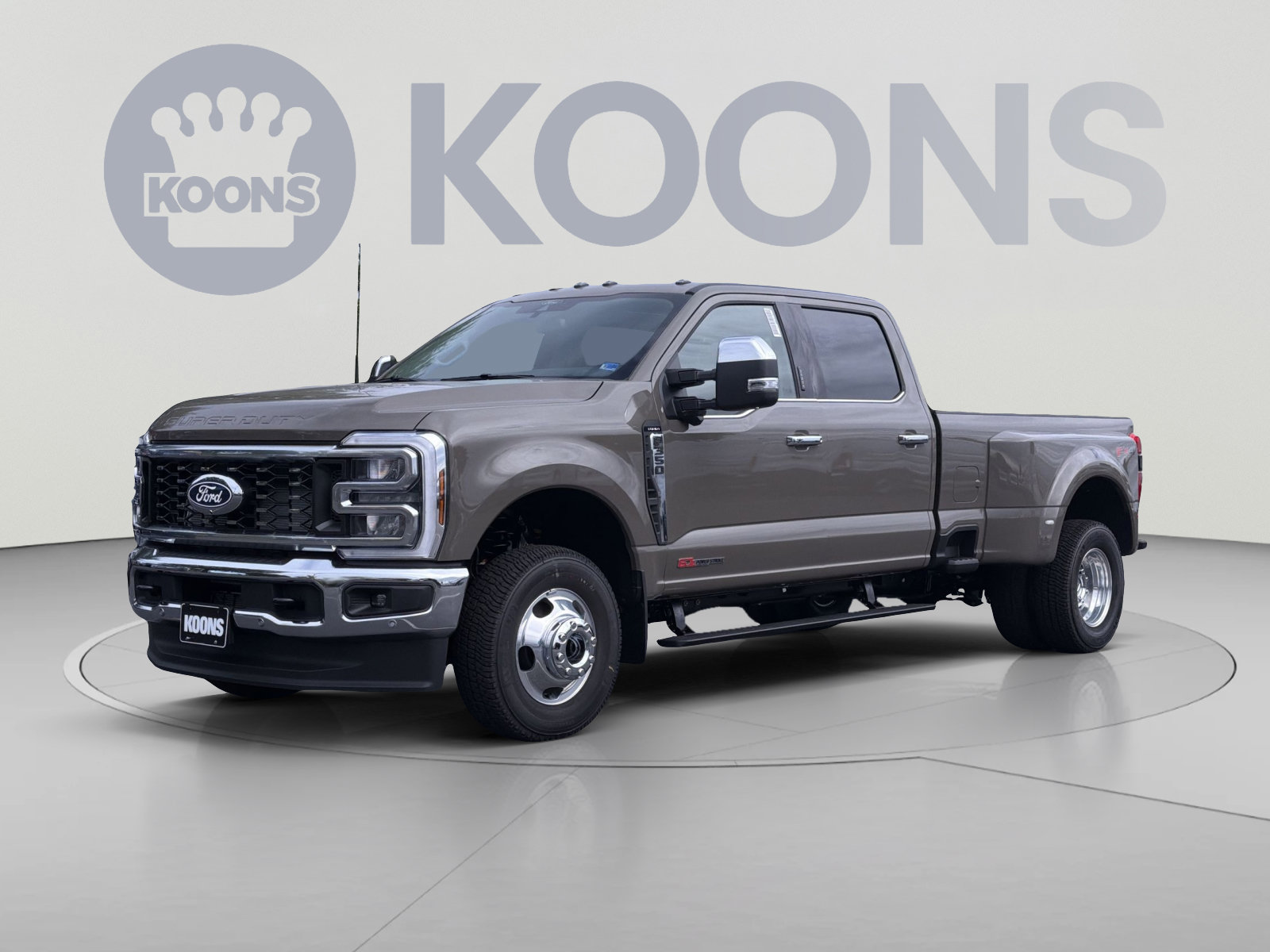 New 2027 Ford F350 Lariat w/ Lariat Ultimate Package