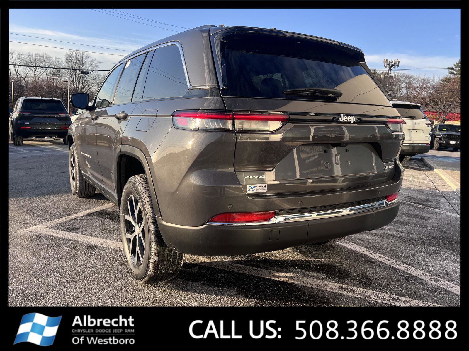 New 2025 Jeep Grand Cherokee Limited image 3
