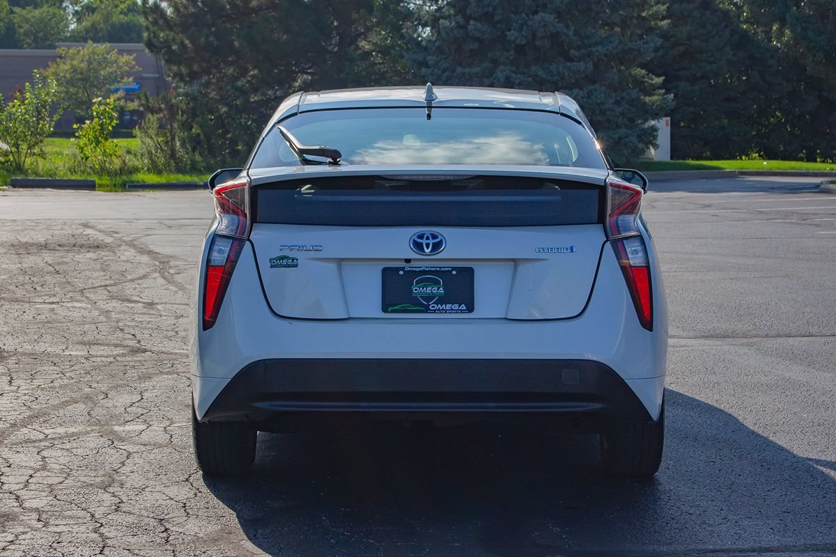 Used 2016 Toyota Prius Four FWD image 8