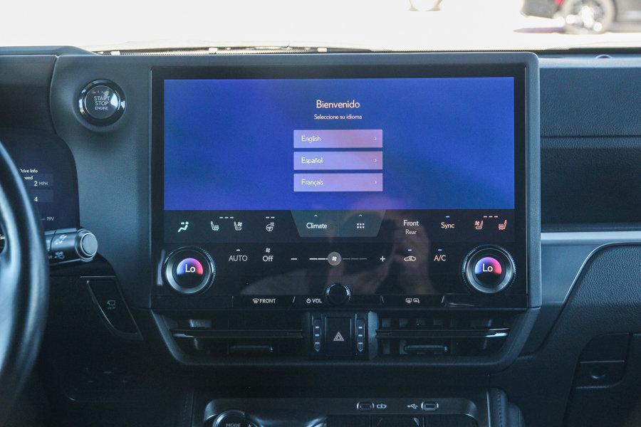 Certified 2024 Lexus GX 550 w/ Accessory Package (Z1) AWD/4WD image 14