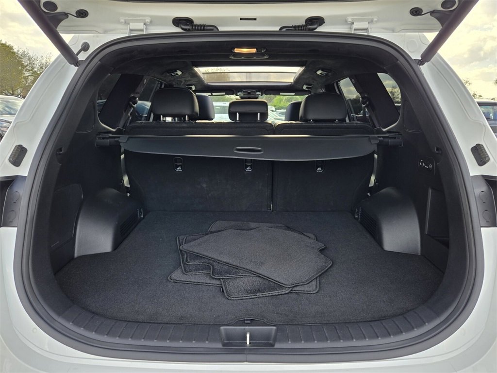 Certified 2023 Hyundai Santa Fe Calligraphy w/ Cargo Package image 14