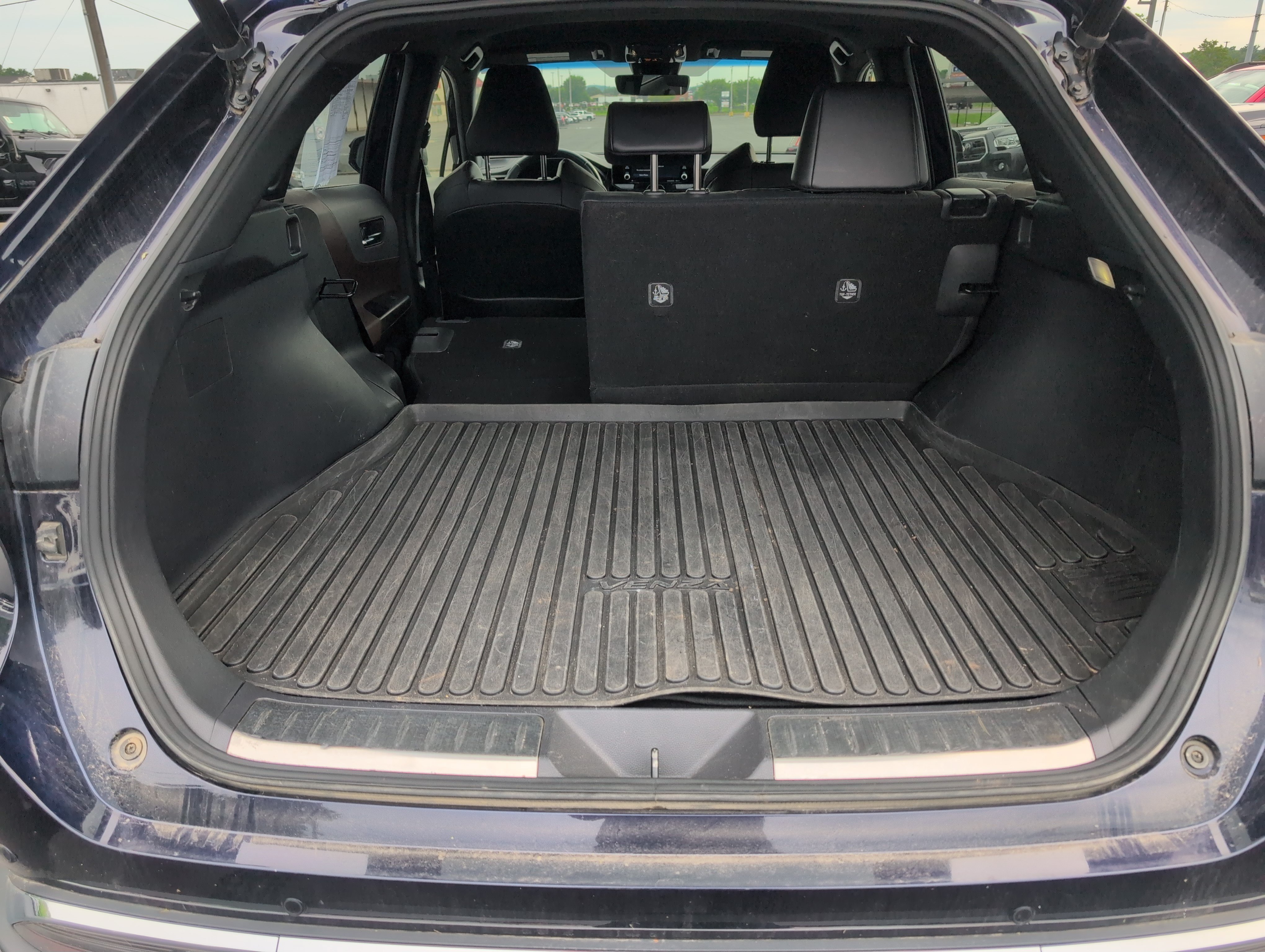 Used 2021 Toyota Venza XLE w/ Softex Package AWD/4WD video 5
