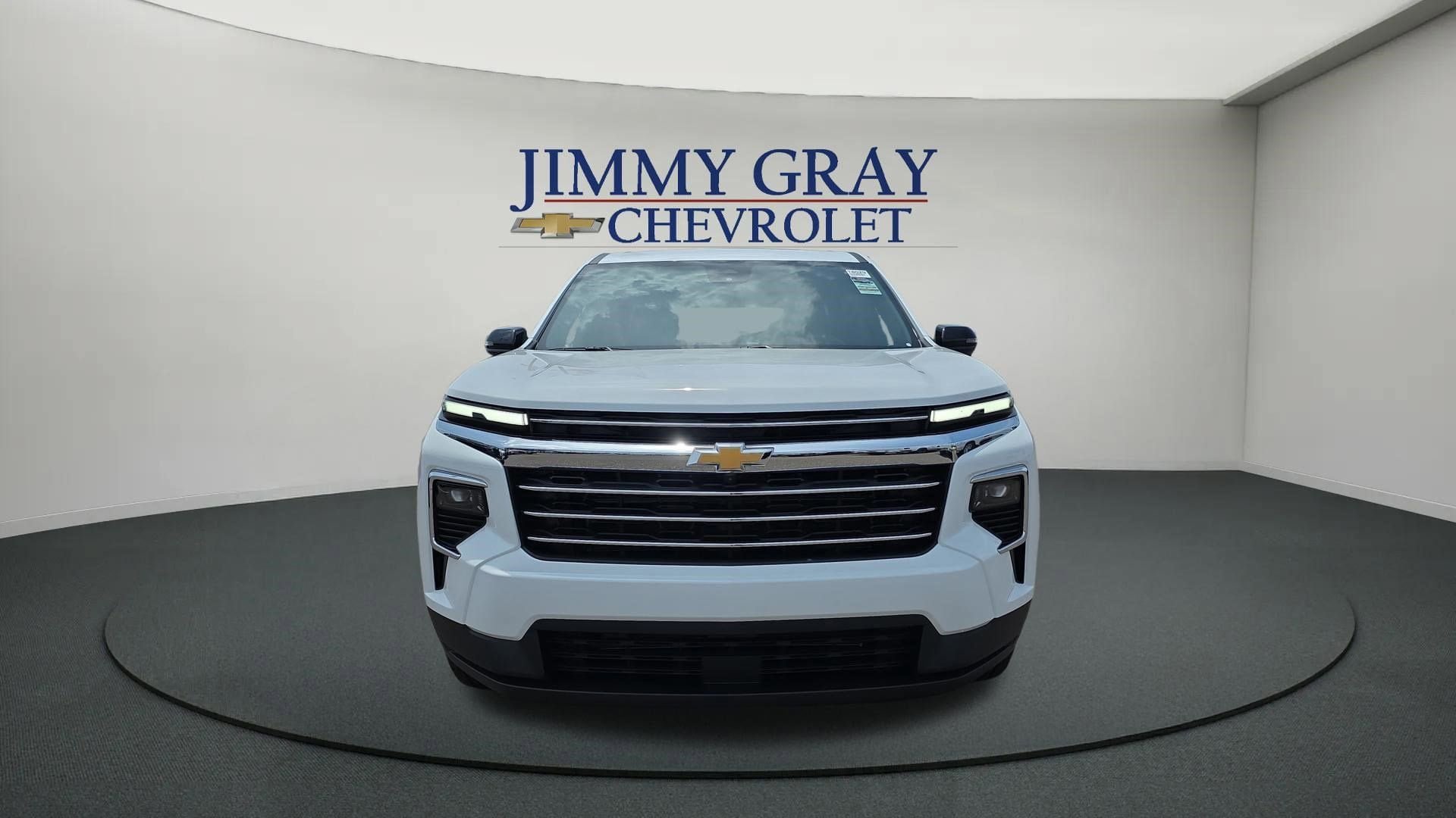 New 2026 Chevrolet Traverse LT w/ Sun and Wheel Package FWD image 8