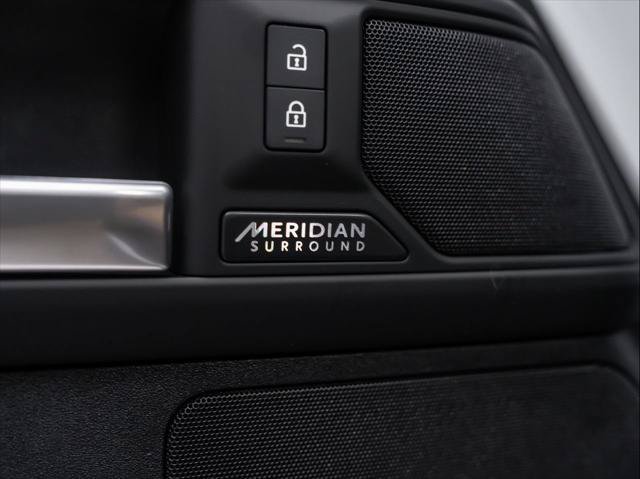 New 2026 Land Rover Defender 110 X-Dynamic SE AWD/4WD image 25