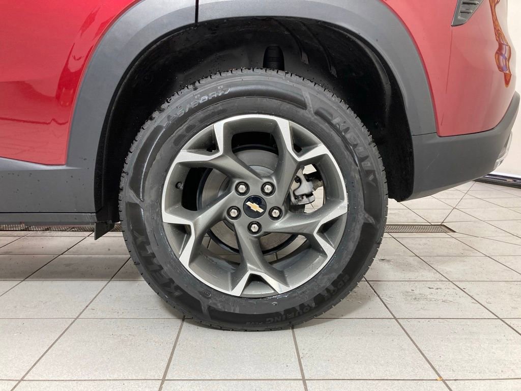 Used 2024 Chevrolet Trax LT w/ LT Convenience Package image 26