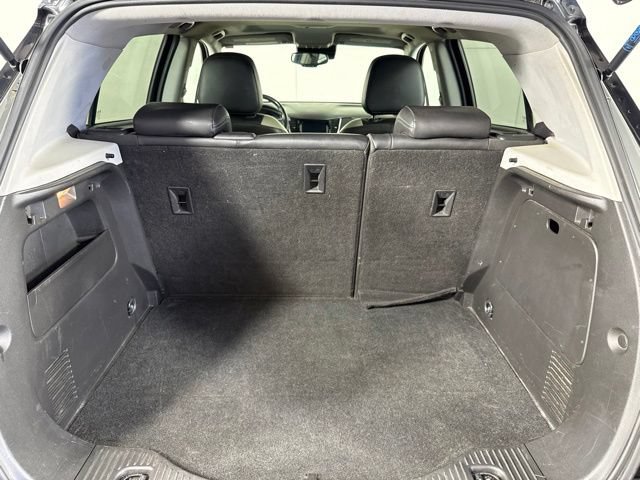 Used 2018 Chevrolet Trax Premier w/ Midnight Edition FWD image 29
