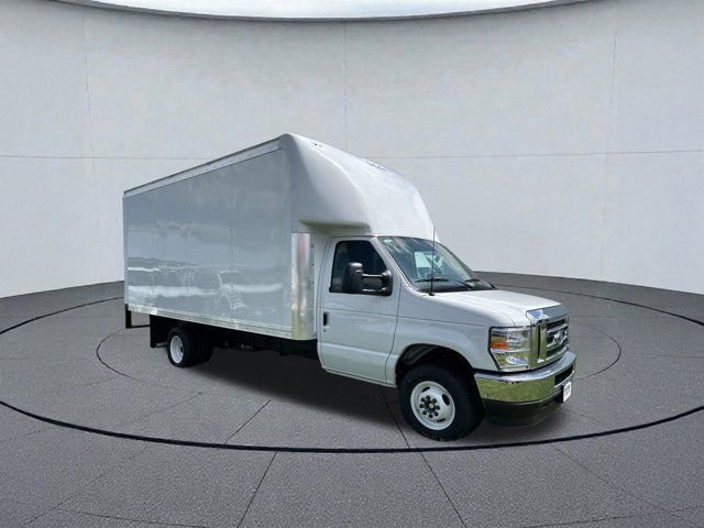 New 2025 Ford E-450 and Econoline 450 Super Duty w/ Power Equipment Group RWD image 8