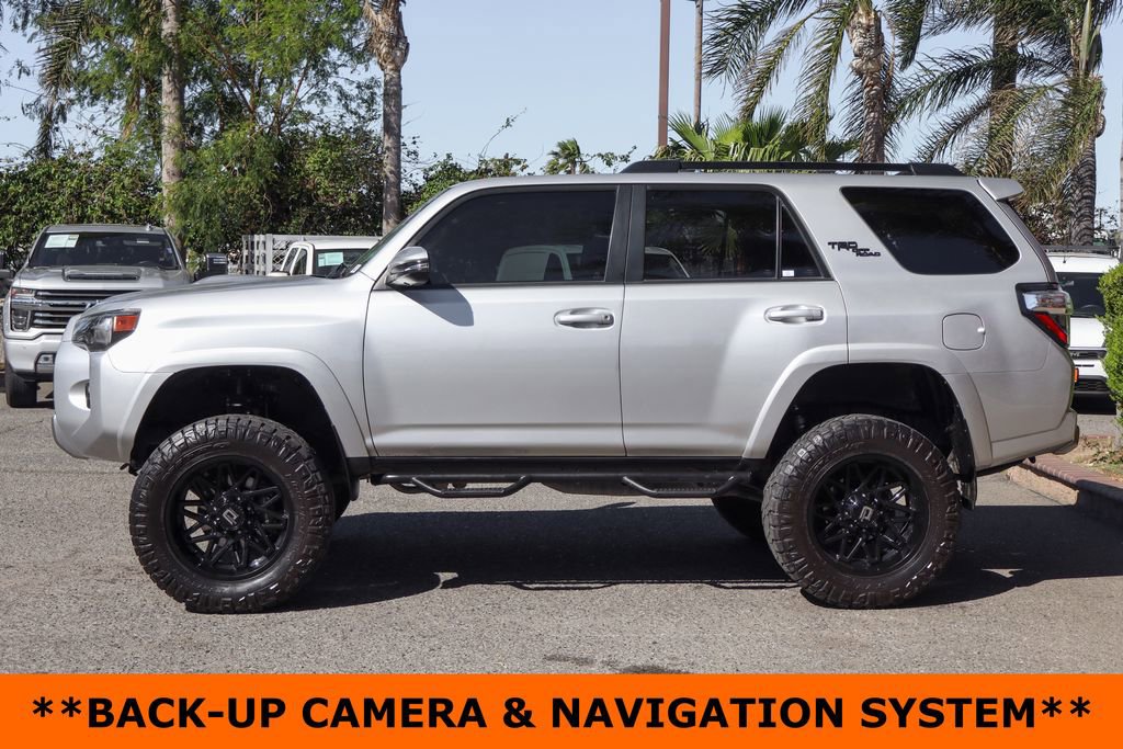 Used 2022 Toyota 4Runner TRD Off-Road Premium w/ Moonroof Package AWD/4WD image 5