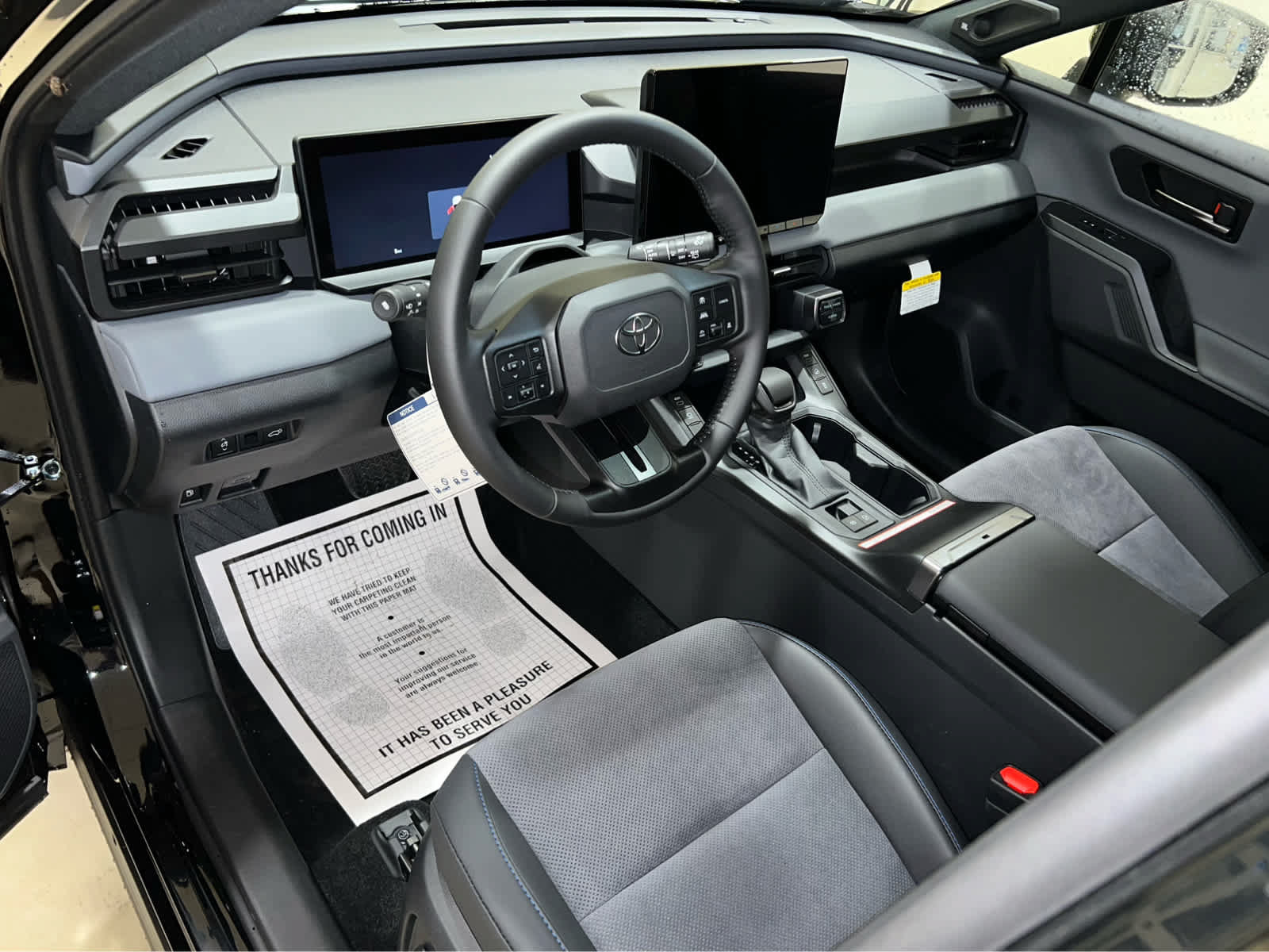 New 2026 Toyota RAV4 XSE AWD/4WD image 14