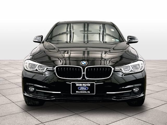 Used 2018 BMW 330i xDrive Sedan AWD/4WD image 4