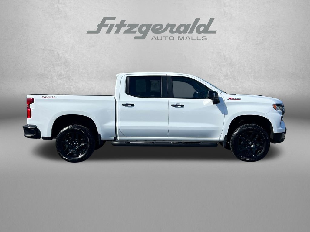 Used 2025 Chevrolet Silverado 1500 LT Trail Boss w/ LT Trail Boss Premium Package AWD/4WD image 3