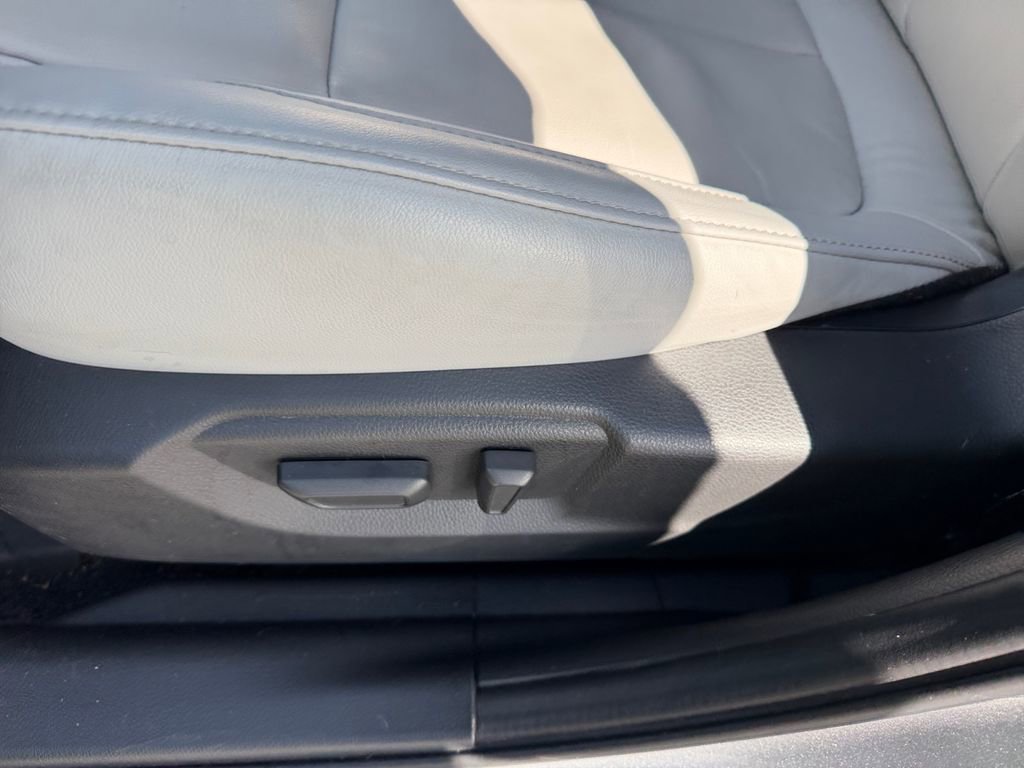 Used 2024 Mitsubishi Eclipse Cross SEL image 13