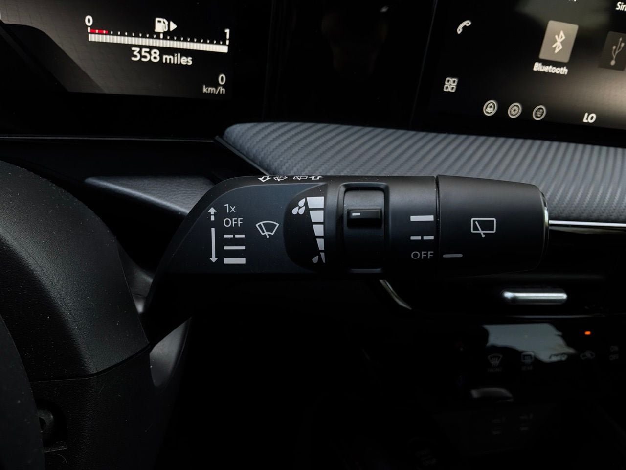 Used 2026 Nissan Kicks SR FWD image 43