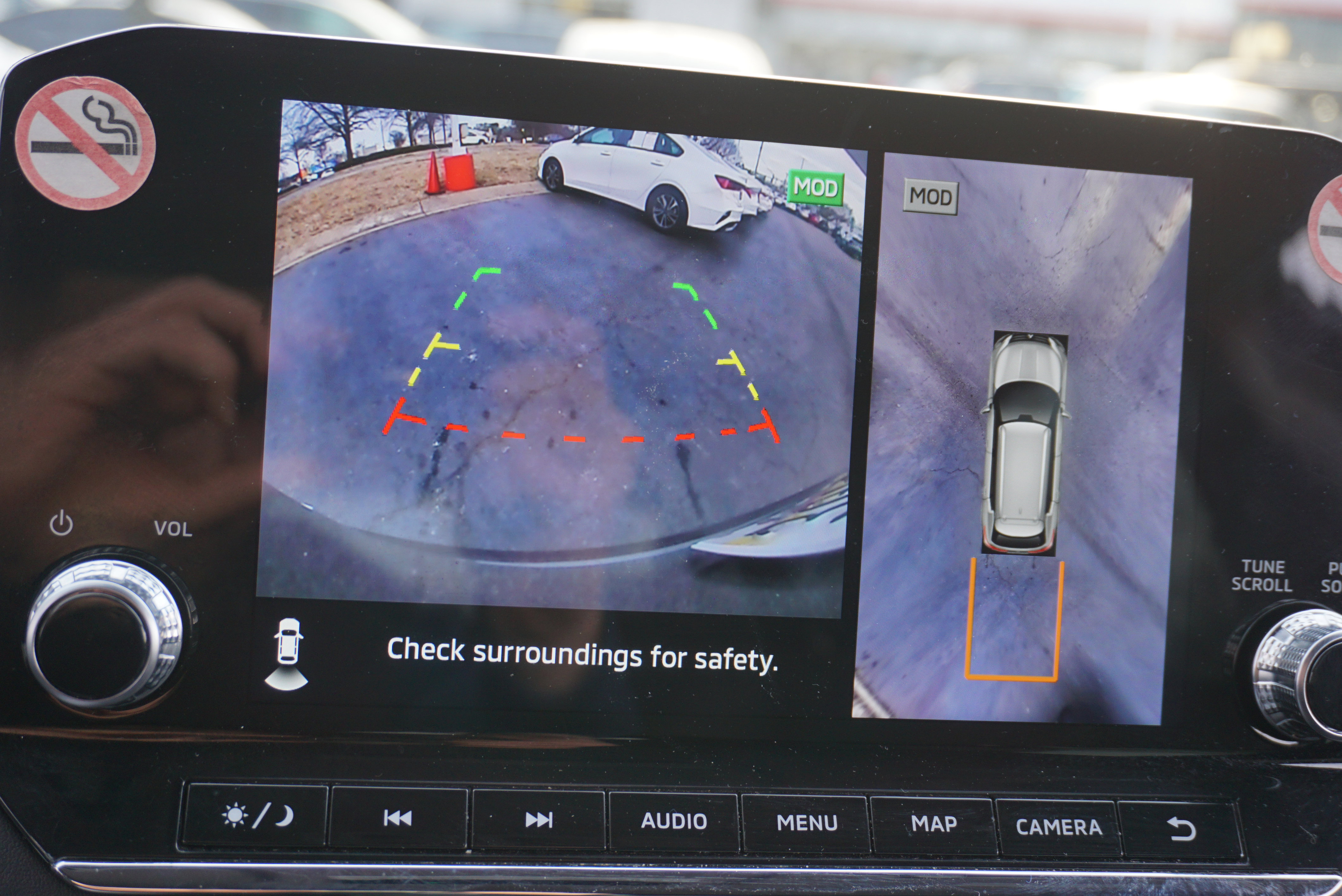 Used 2024 Mitsubishi Outlander SE image 14