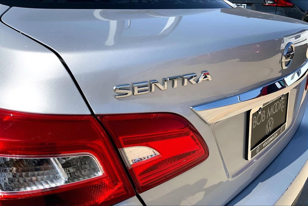 Used 2018 Nissan Sentra S FWD image 8