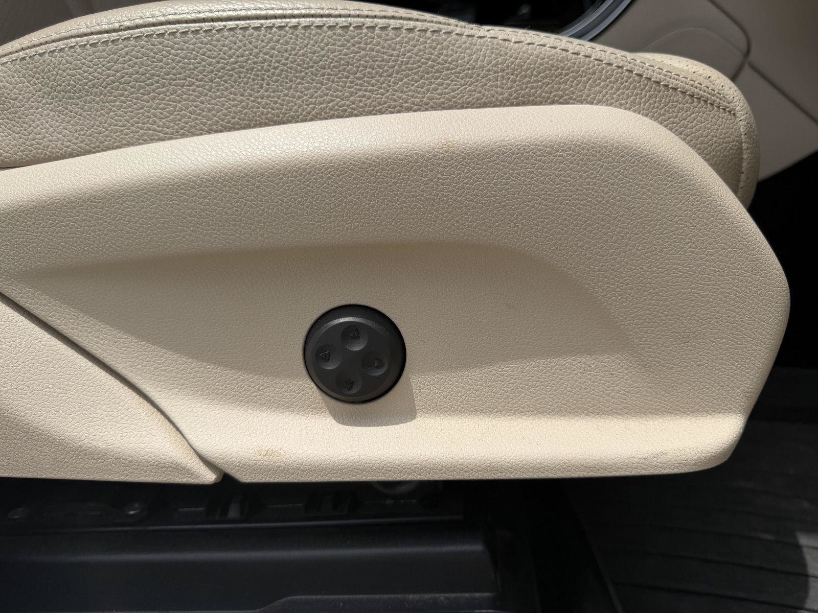 Used 2019 Mercedes-Benz GLC 300 image 31