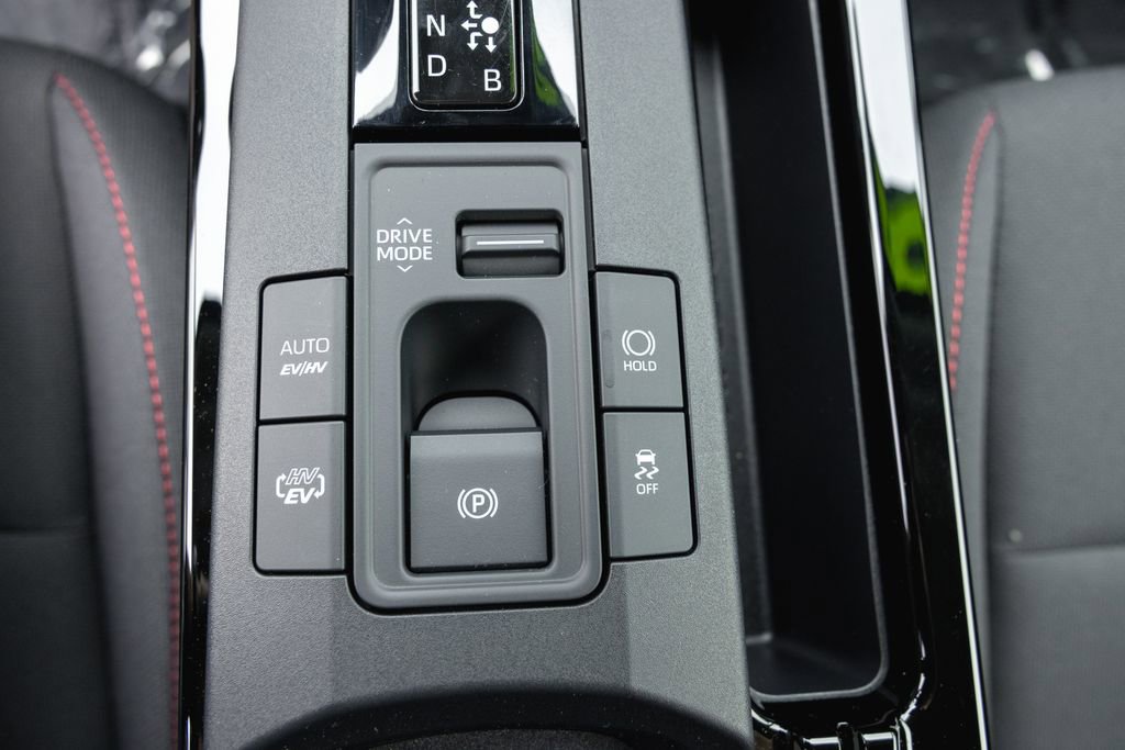 Used 2026 Toyota Prius Plug-In Hybrid image 22