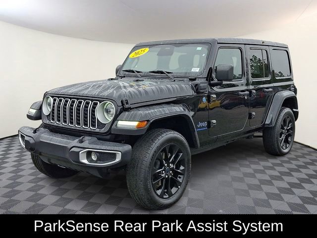 Used 2025 Jeep Wrangler Unlimited Sahara w/ Safety Group image 3