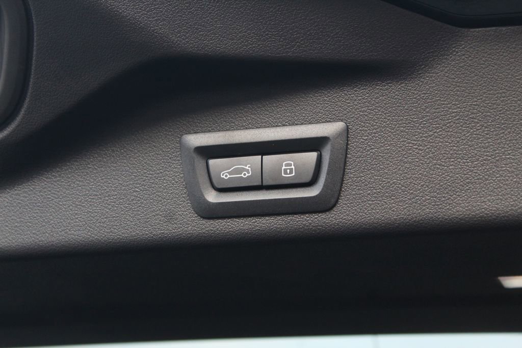 New 2026 BMW X5 M60i image 8