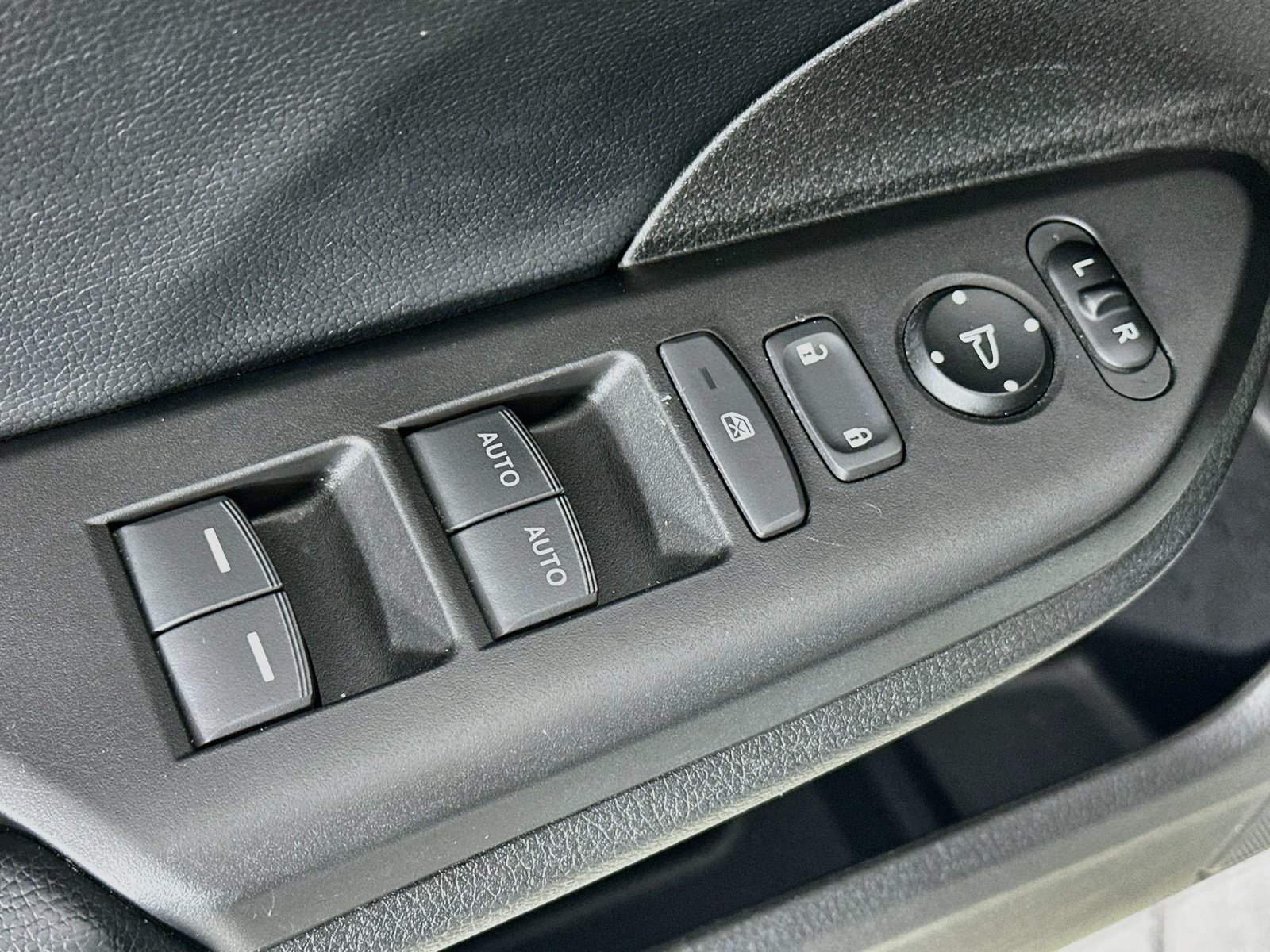 Used 2019 Honda Civic EX-L image 17